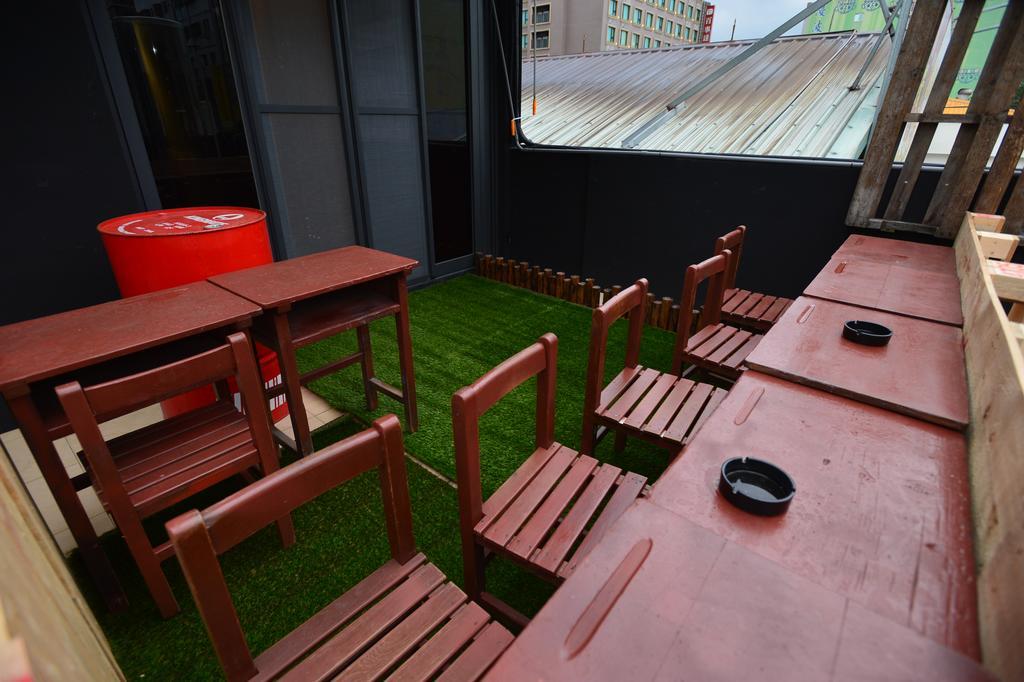 Just Walk Backpacker Hostel Hualien City Exterior photo